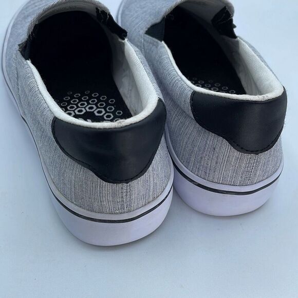 Lugz size 8.5 woman’s clipper classic slip on - Picture 6 of 11